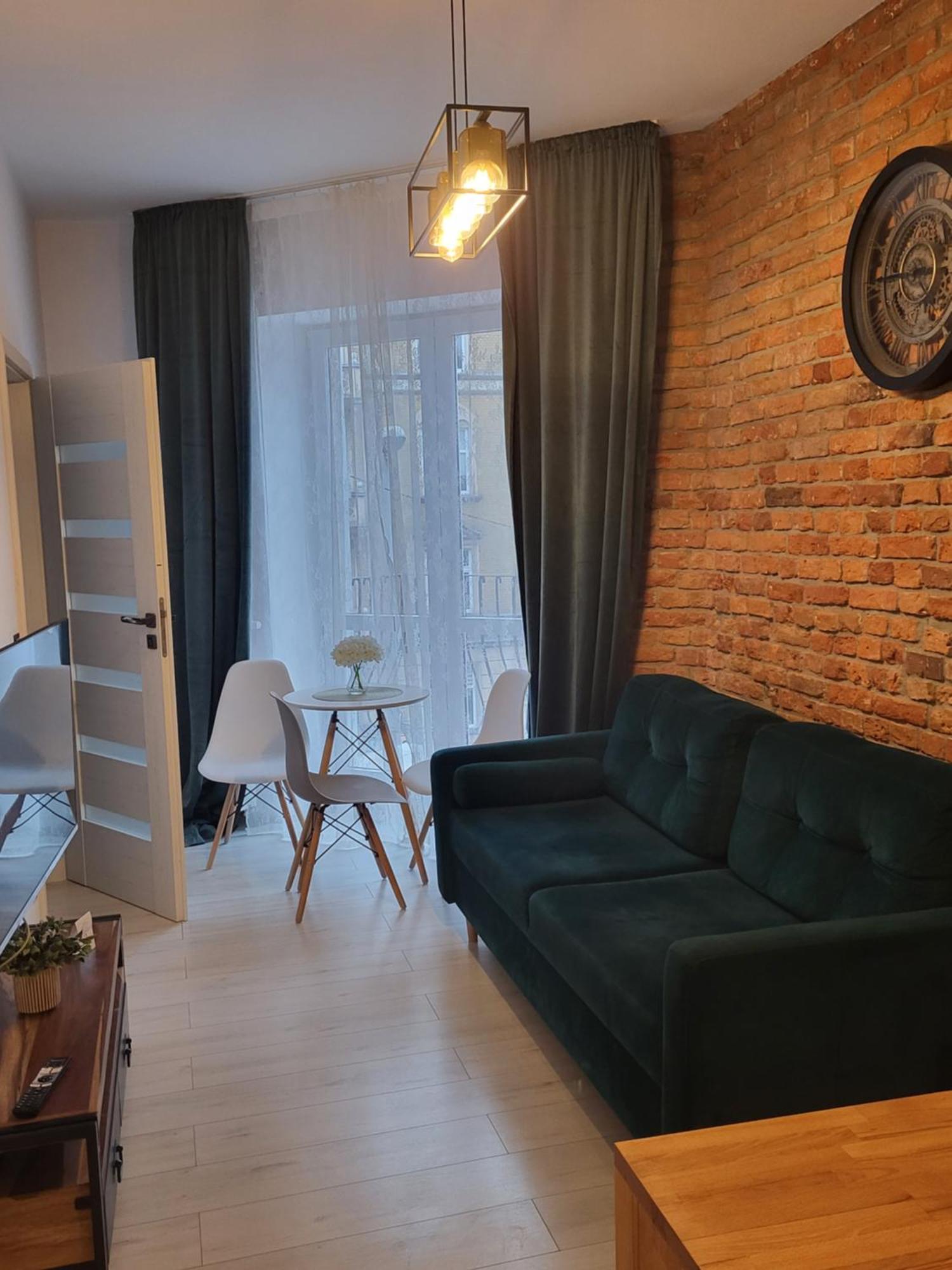 Apartament-studio 1 Z Balkonem Apartment